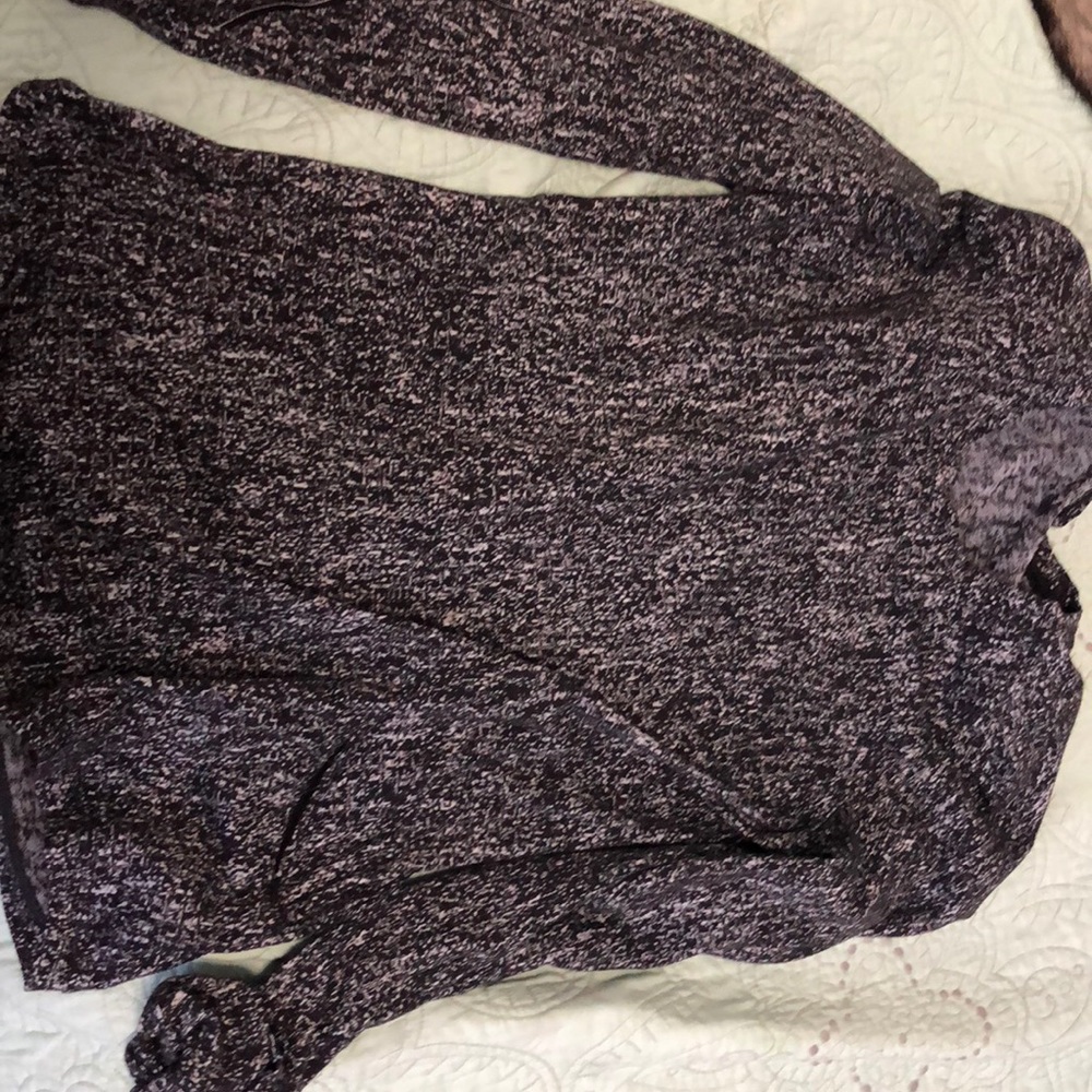 Lululemon pullover top size 6
